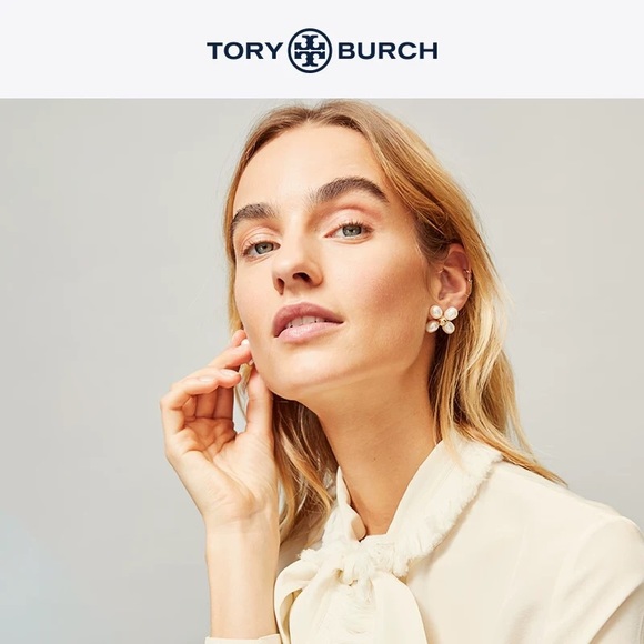 TORY BURCH PEARL EARRING - Picture 5 of 6